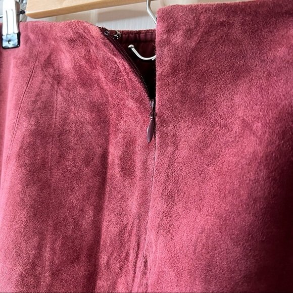 Leather Skirt - Picture 6 of 9